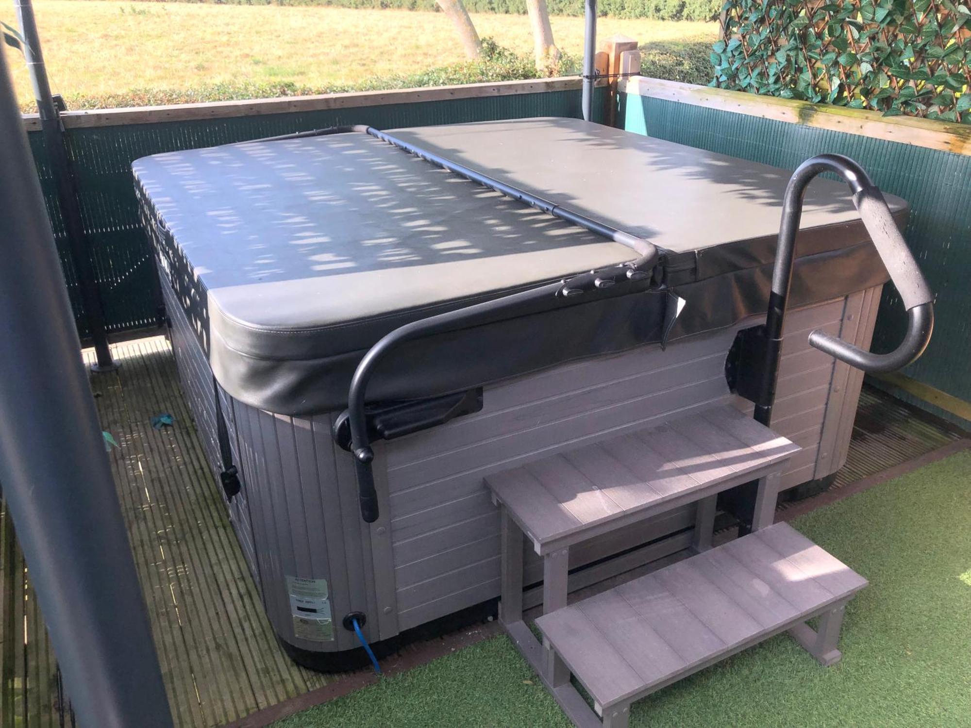 Peaceful With Hot Tub Upton (Lincolnshire)